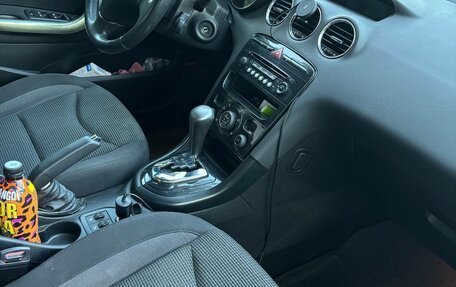 Peugeot 408 I рестайлинг, 2012 год, 650 000 рублей, 4 фотография