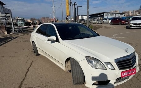 Mercedes-Benz E-Класс, 2011 год, 700 000 рублей, 2 фотография