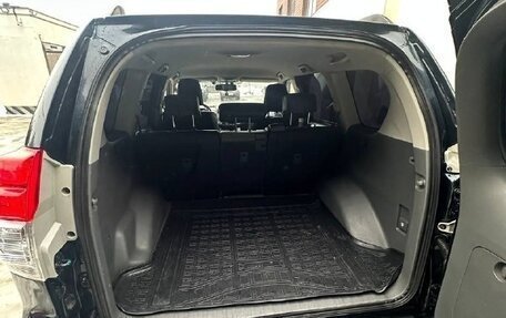 Toyota Land Cruiser Prado 150 рестайлинг 2, 2010 год, 2 385 000 рублей, 12 фотография