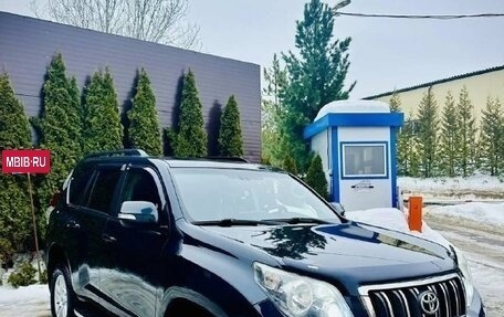 Toyota Land Cruiser Prado 150 рестайлинг 2, 2010 год, 2 385 000 рублей, 2 фотография