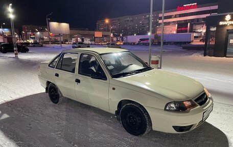 Daewoo Nexia I рестайлинг, 2008 год, 250 000 рублей, 3 фотография