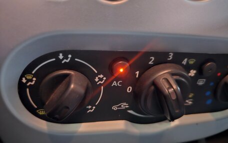 Renault Sandero I, 2012 год, 499 000 рублей, 25 фотография