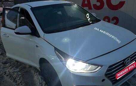 Hyundai Solaris II рестайлинг, 2019 год, 700 000 рублей, 4 фотография