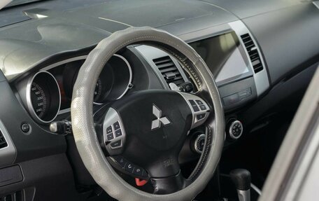 Mitsubishi Outlander III рестайлинг 3, 2008 год, 990 000 рублей, 10 фотография