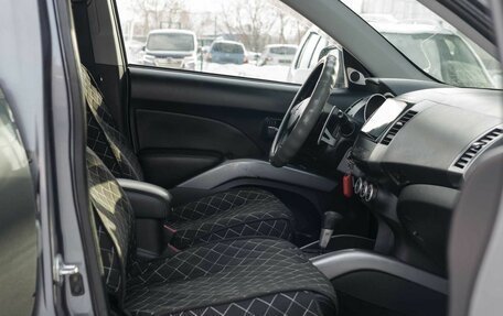 Mitsubishi Outlander III рестайлинг 3, 2008 год, 990 000 рублей, 17 фотография