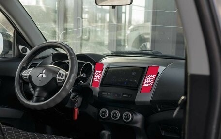 Mitsubishi Outlander III рестайлинг 3, 2008 год, 990 000 рублей, 9 фотография