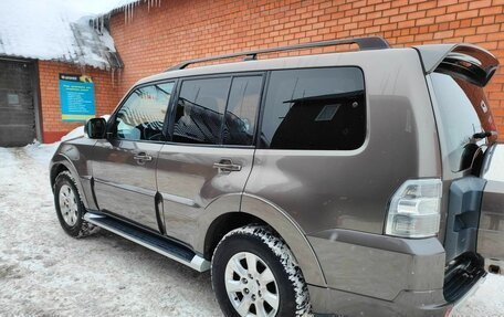 Mitsubishi Pajero IV, 2012 год, 2 150 000 рублей, 3 фотография