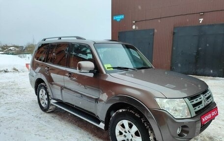 Mitsubishi Pajero IV, 2012 год, 2 150 000 рублей, 2 фотография
