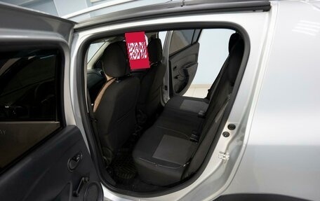 Renault Sandero II рестайлинг, 2019 год, 999 000 рублей, 10 фотография