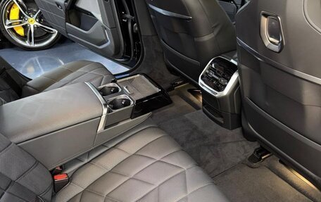 BMW 7 серия, 2025 год, 15 000 000 рублей, 7 фотография