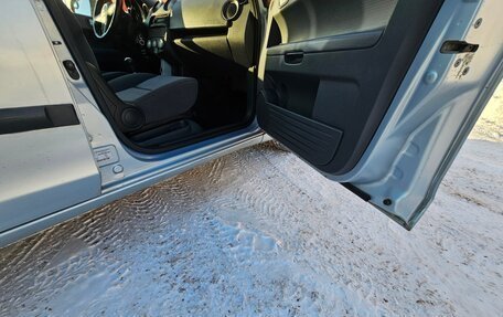 Mitsubishi Colt VI рестайлинг, 2005 год, 299 000 рублей, 13 фотография