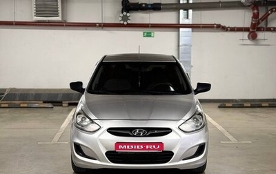 Hyundai Solaris II рестайлинг, 2013 год, 920 000 рублей, 1 фотография