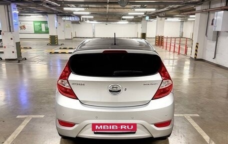 Hyundai Solaris II рестайлинг, 2013 год, 920 000 рублей, 4 фотография