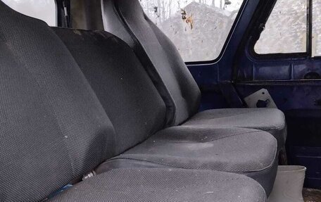 ЛуАЗ 3151, 2001 год, 490 000 рублей, 5 фотография