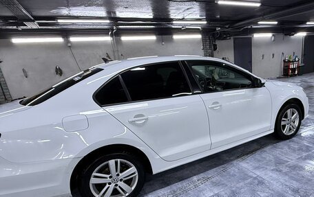 Volkswagen Jetta VI, 2017 год, 1 050 000 рублей, 4 фотография