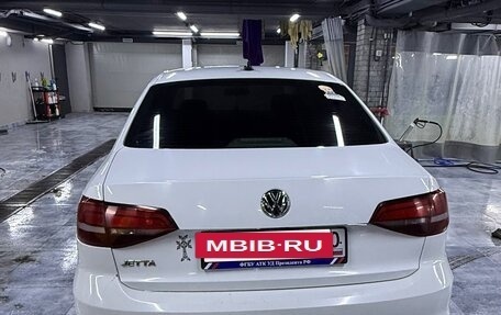 Volkswagen Jetta VI, 2017 год, 1 050 000 рублей, 2 фотография