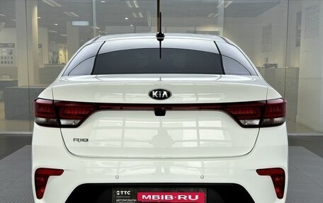 KIA Rio IV, 2018 год, 1 599 000 рублей, 6 фотография