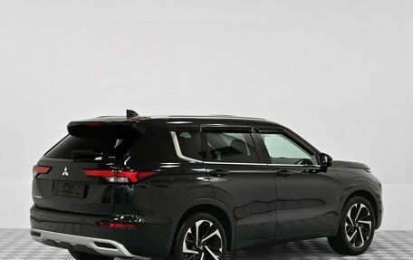 Mitsubishi Outlander, 2023 год, 3 349 000 рублей, 2 фотография