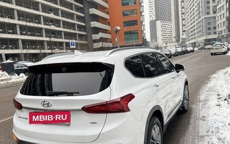 Hyundai Santa Fe IV, 2018 год, 3 050 000 рублей, 4 фотография