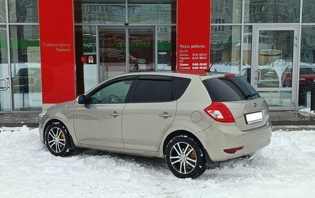 KIA cee'd I рестайлинг, 2010 год, 599 000 рублей, 7 фотография
