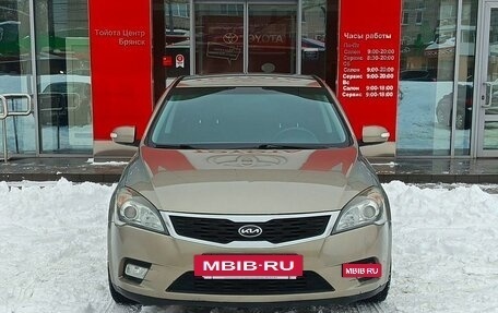 KIA cee'd I рестайлинг, 2010 год, 599 000 рублей, 2 фотография
