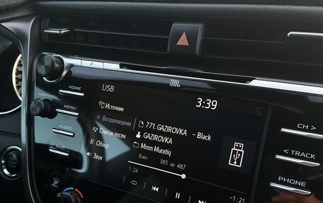 Toyota Camry, 2019 год, 2 750 000 рублей, 14 фотография