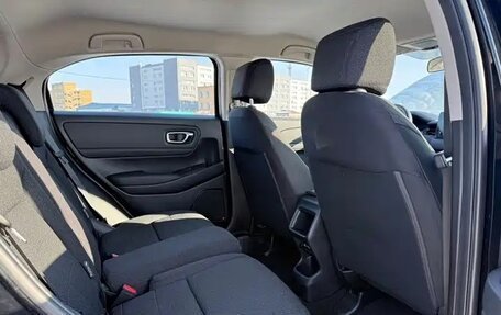 Honda Vezel, 2023 год, 1 921 760 рублей, 16 фотография