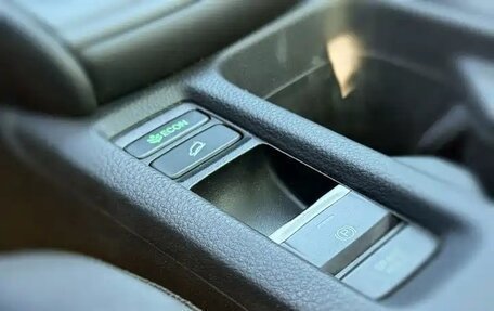 Honda Vezel, 2023 год, 1 921 760 рублей, 13 фотография