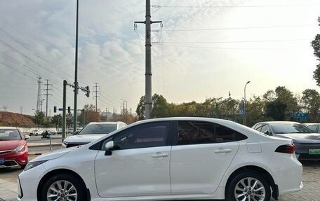 Toyota Corolla, 2021 год, 1 550 000 рублей, 4 фотография