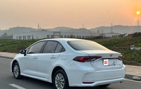 Toyota Corolla, 2021 год, 1 550 000 рублей, 5 фотография