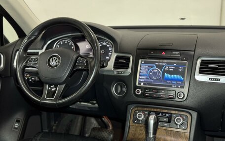 Volkswagen Touareg III, 2016 год, 3 099 000 рублей, 15 фотография