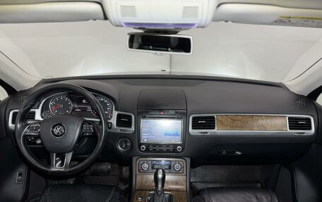 Volkswagen Touareg III, 2016 год, 3 099 000 рублей, 16 фотография