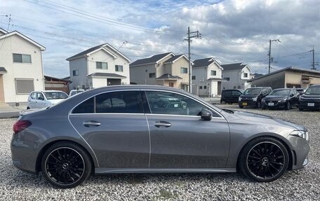 Mercedes-Benz A-Класс, 2022 год, 2 500 000 рублей, 6 фотография