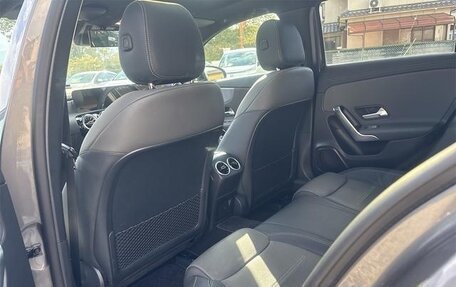 Mercedes-Benz A-Класс, 2022 год, 2 500 000 рублей, 22 фотография