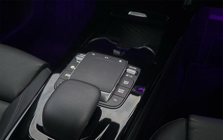 Mercedes-Benz A-Класс, 2022 год, 2 500 000 рублей, 14 фотография