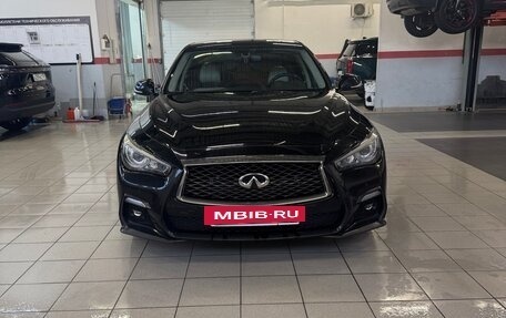 Infiniti Q50 I рестайлинг, 2017 год, 2 400 000 рублей, 2 фотография