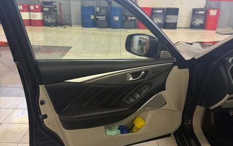 Infiniti Q50 I рестайлинг, 2017 год, 2 400 000 рублей, 13 фотография