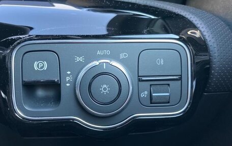 Mercedes-Benz A-Класс, 2022 год, 1 500 000 рублей, 16 фотография