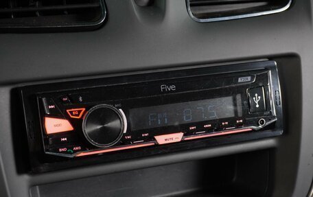 Renault Logan II, 2020 год, 849 000 рублей, 12 фотография