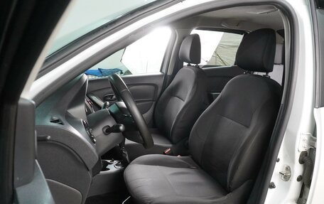 Renault Logan II, 2020 год, 849 000 рублей, 10 фотография