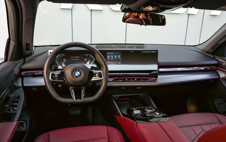 BMW 5 серия, 2025 год, 7 670 000 рублей, 8 фотография