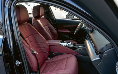 BMW 5 серия, 2025 год, 7 670 000 рублей, 10 фотография