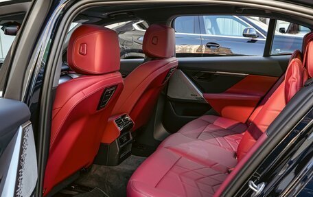 BMW 5 серия, 2025 год, 7 670 000 рублей, 13 фотография