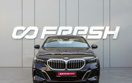 BMW 5 серия, 2025 год, 7 670 000 рублей, 3 фотография