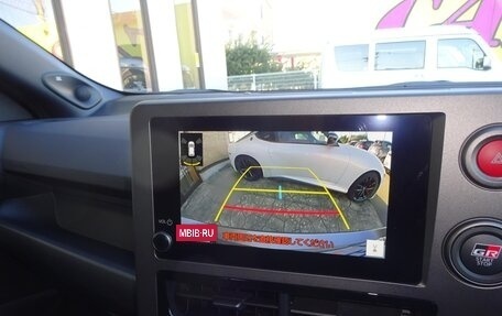 Toyota Yaris, 2025 год, 5 660 000 рублей, 15 фотография