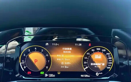 Volkswagen Golf VIII, 2022 год, 1 920 000 рублей, 15 фотография