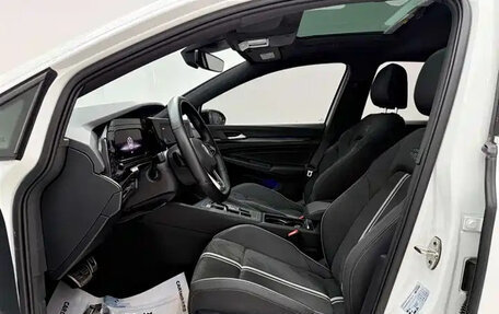 Volkswagen Golf VIII, 2022 год, 1 810 000 рублей, 7 фотография