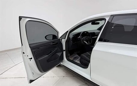 Volkswagen Golf VIII, 2022 год, 1 810 000 рублей, 14 фотография