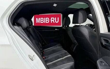 Volkswagen Golf VIII, 2022 год, 1 810 000 рублей, 17 фотография