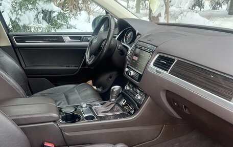 Volkswagen Touareg III, 2017 год, 3 600 000 рублей, 5 фотография